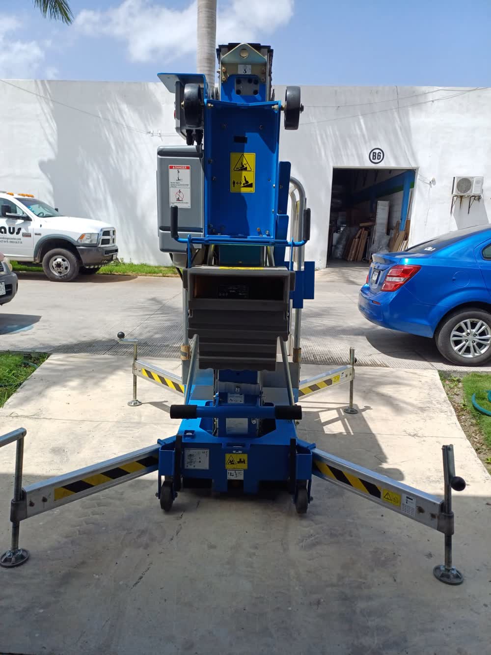 Genie AWP-30S escalera articulada